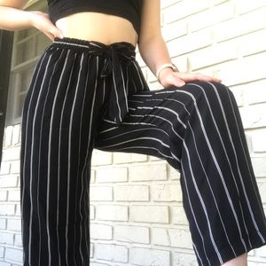STRIPED FLOWY PANTS